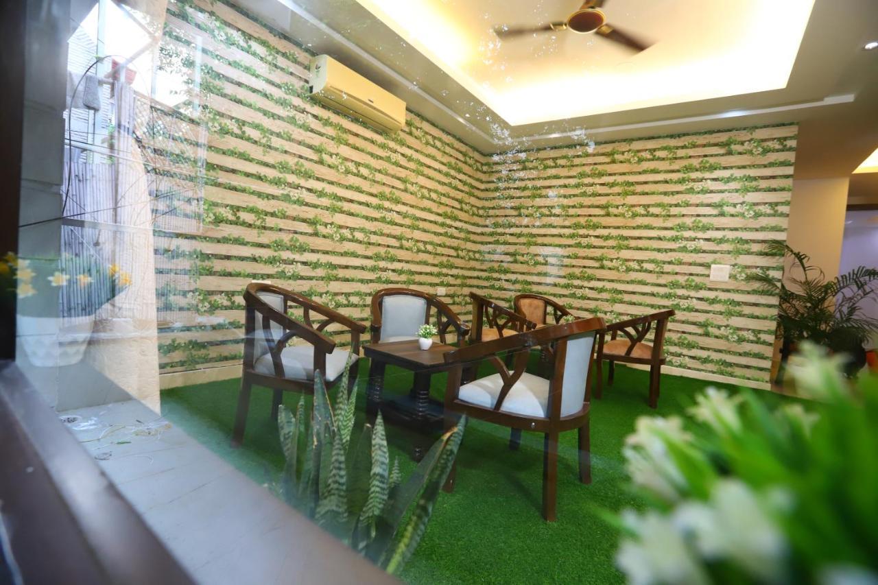 Hotel Nature View Green Park Metro Couple Friendly Nuova Delhi Esterno foto
